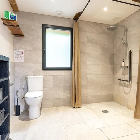 Couette-café Les Bobos à La Ferme La Madelaine-sous-Montreuil