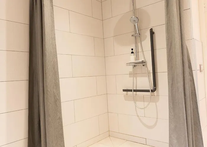 Les Bobos à La Ferme La Madelaine-sous-Montreuil