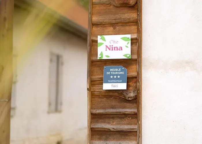 Les Bobos à La Ferme La Madelaine-sous-Montreuil